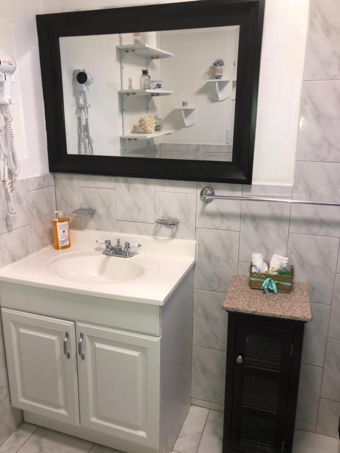 Private Suite Next To Calle Ocho ميامي المظهر الخارجي الصورة