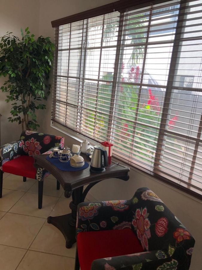 Private Suite Next To Calle Ocho ميامي المظهر الخارجي الصورة