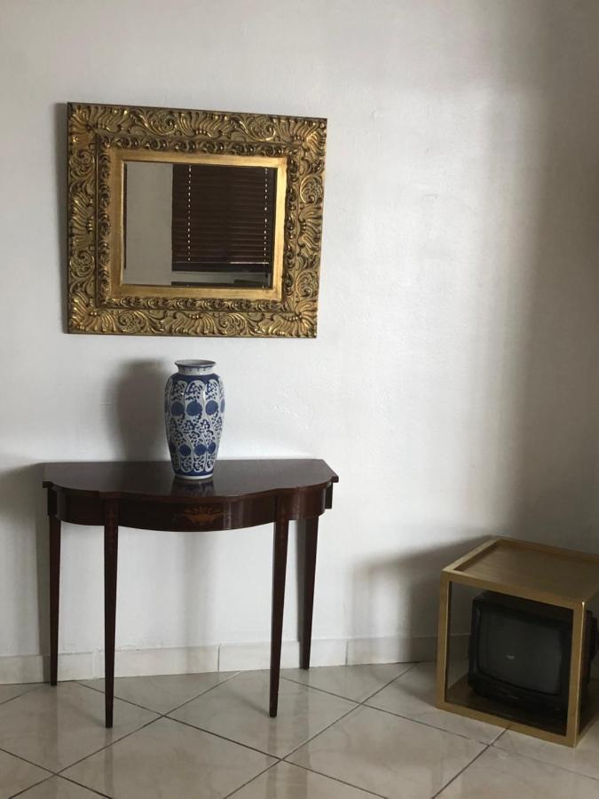 Private Suite Next To Calle Ocho ميامي المظهر الخارجي الصورة