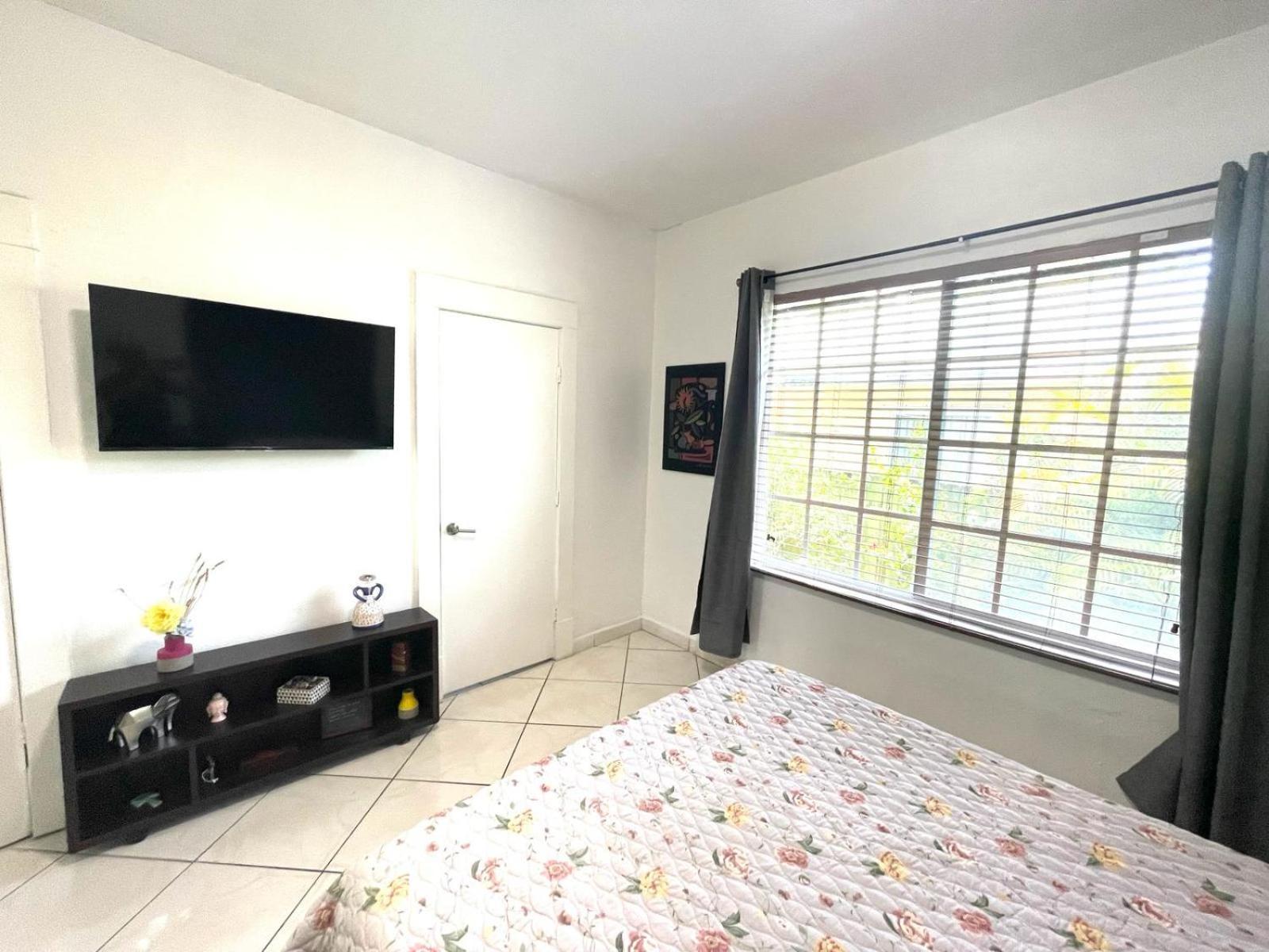 Private Suite Next To Calle Ocho ميامي المظهر الخارجي الصورة