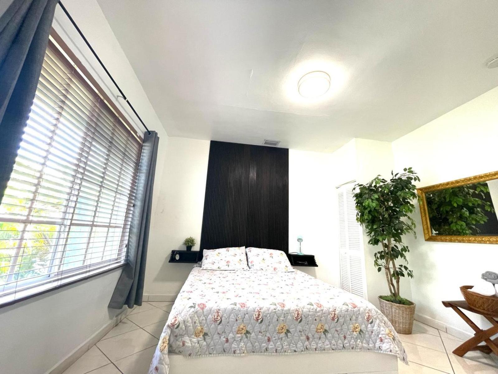 Private Suite Next To Calle Ocho ميامي المظهر الخارجي الصورة