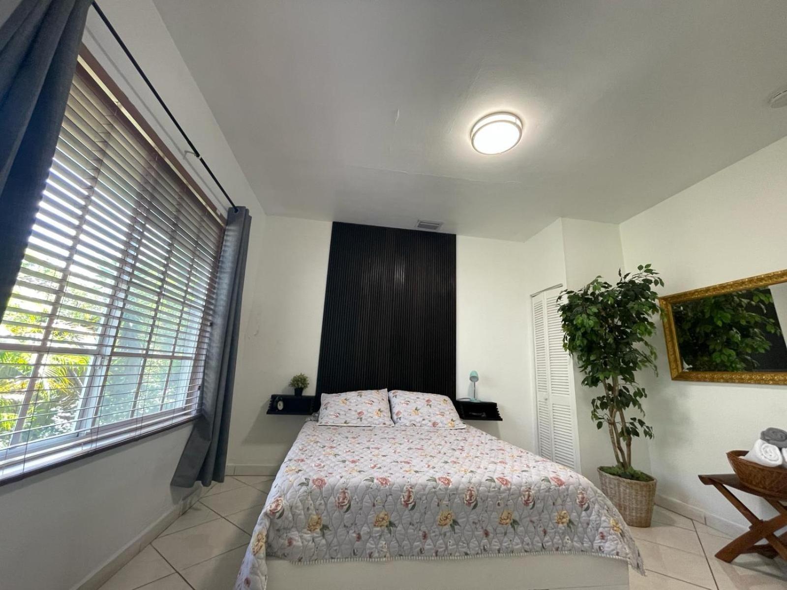 Private Suite Next To Calle Ocho ميامي المظهر الخارجي الصورة